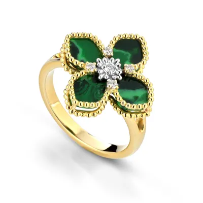 Four-leaf clover ring in green stone with a diamond centre, in 18kt yellow gold