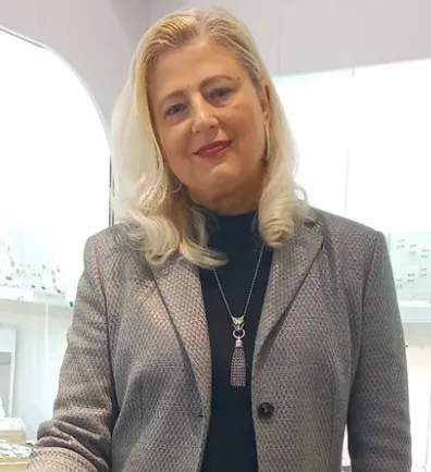 Felicia Istrate of J&F Schmuck Collection