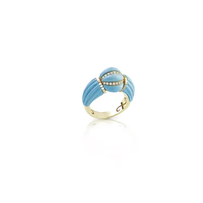 Ring in 18ct gold with carved turquoise and diamonds