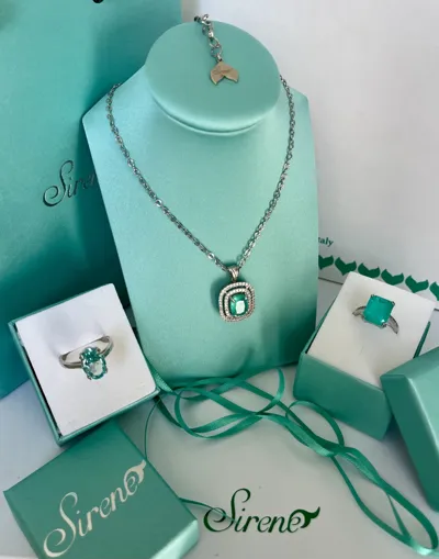 Necklace and rings in 925 silver with treated quartz and white stones, Paradise collection