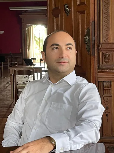 Vahe Arakelyan, representative of Luxor