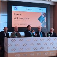 7489ee31-963d-4a7a-aaa7-76119d1e9b94