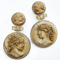 Alessio-Sorrentino-Orecchini-con-Cammeo-in-pietra-lavica-con-citrini-ed-argentoSQ